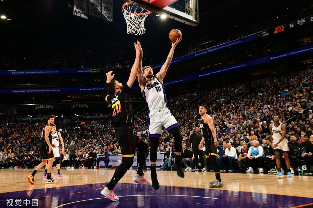 赛季在锋线 赛季在锋线