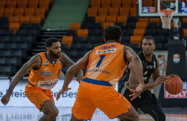 赛中平均每 赛中平均每